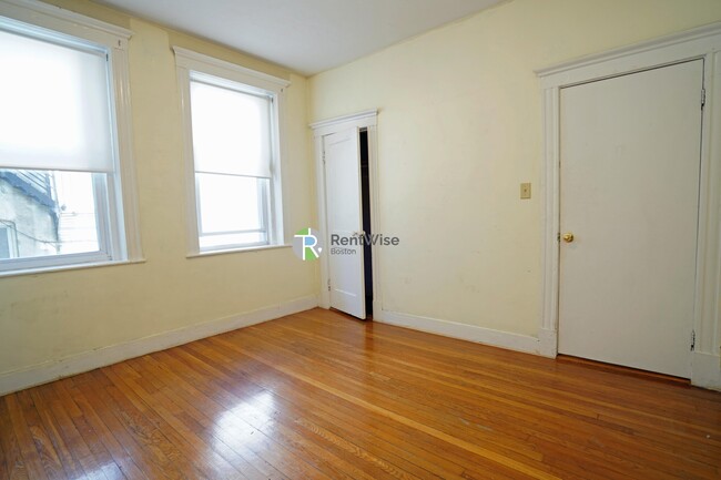 Photo - 159 Kelton St Apartment Unit 24