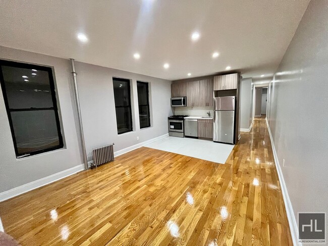 WEST 180 STREET, NEW YORK - WEST 180 STREET, NEW YORK Apartment Unit 57