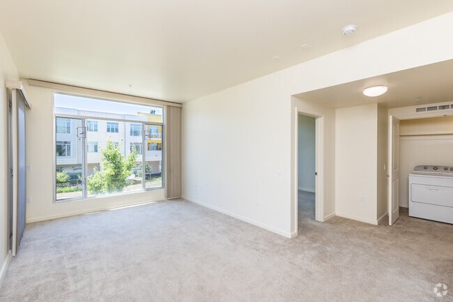 2 habitaciones, 2 baños - 987 pies cuadrados - Sala de estar - Park Plaza