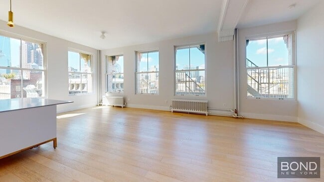 Building Photo - 452 Broome St Unit 7W Rental