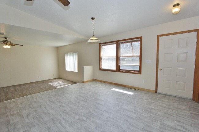 Photo - 1020 S Hayes Ave