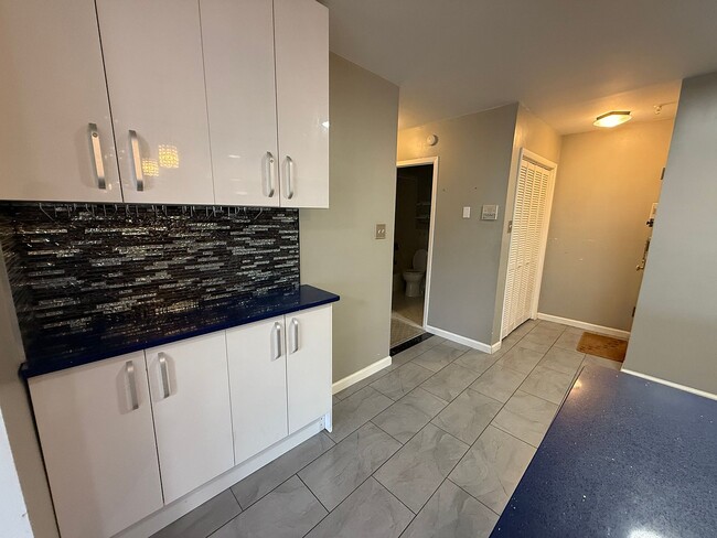 Photo - 1310 84th St Unidad 3B