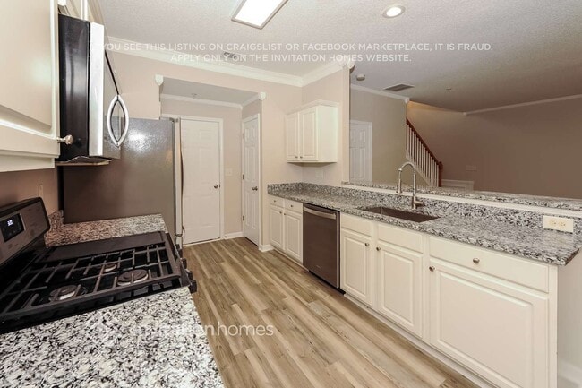 Photo - 112 Regent Pl