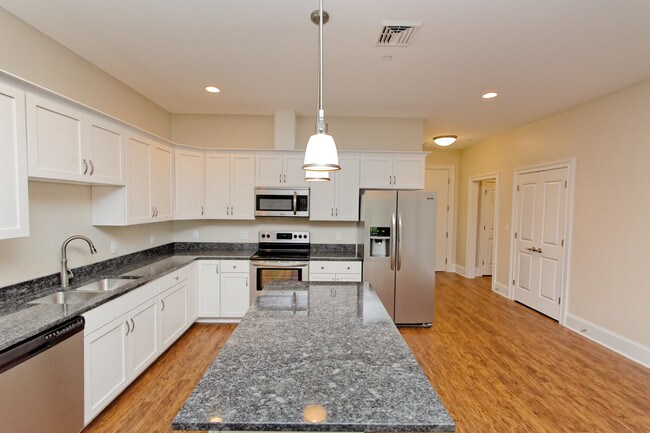 Photo - The Loudon House