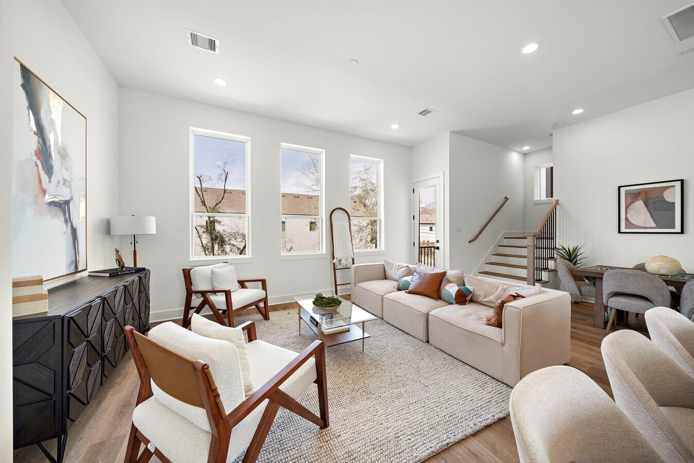 Photo - 835 Elkhart St