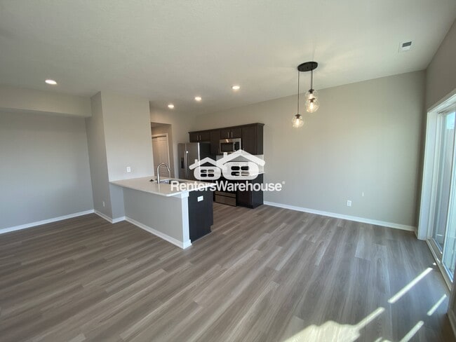 Photo - 7000 Lake Ridge Ave