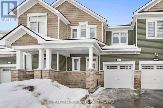 Photo - 724 Rouncey Rd