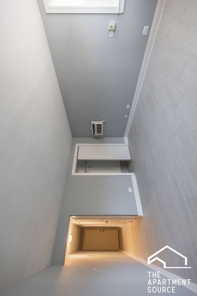 Photo - 6709 N California Ave Unit 6709 North California Ave