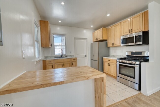 Photo - 55 Tappan St Unit 2