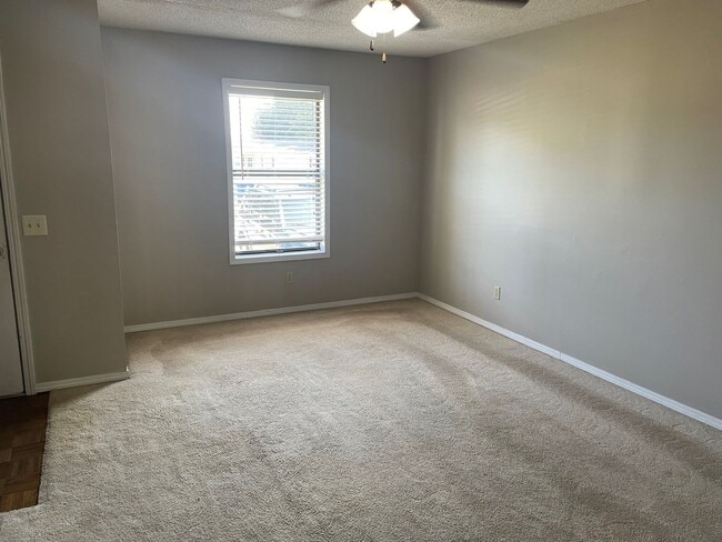 Photo - 121/123 Ivie Unit 121 Ivie Cr