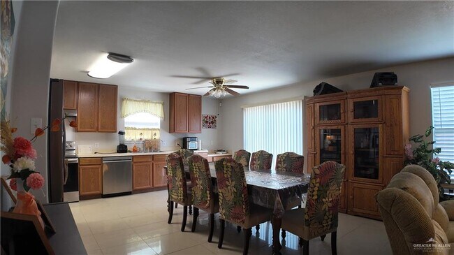 21 Redbird Ave