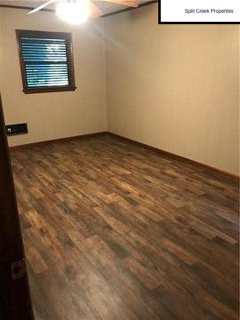 Photo - 138 Cameron Ter Unit Room 1