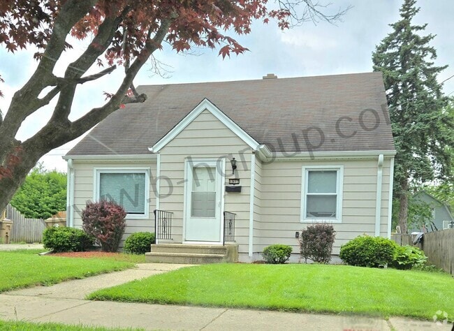 Building Photo - New Listing! Rental