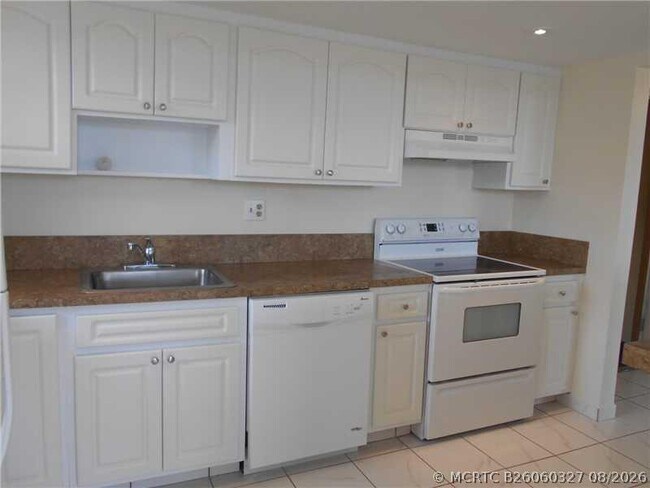 Photo - 2731 Taft St Unit 309
