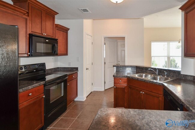 Photo - 412 Prom Dr SW