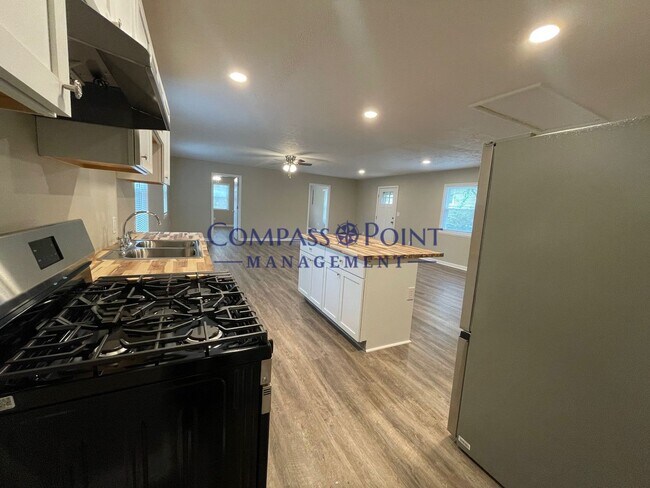 Photo - Newly Renovated Just For You!