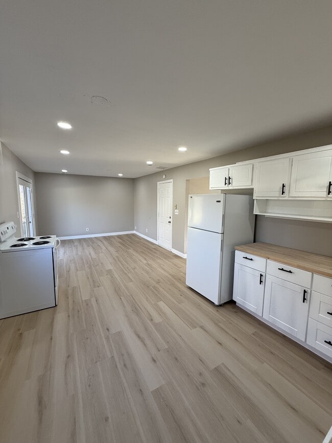 Photo - 1412 Wolf Ct Casa