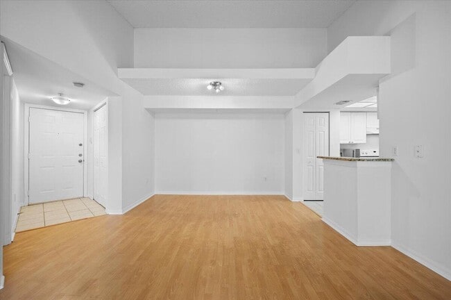 Photo - 200 Crestwood Ct N Unit 211