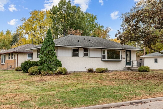 Photo - 7131 Ewing Ave N