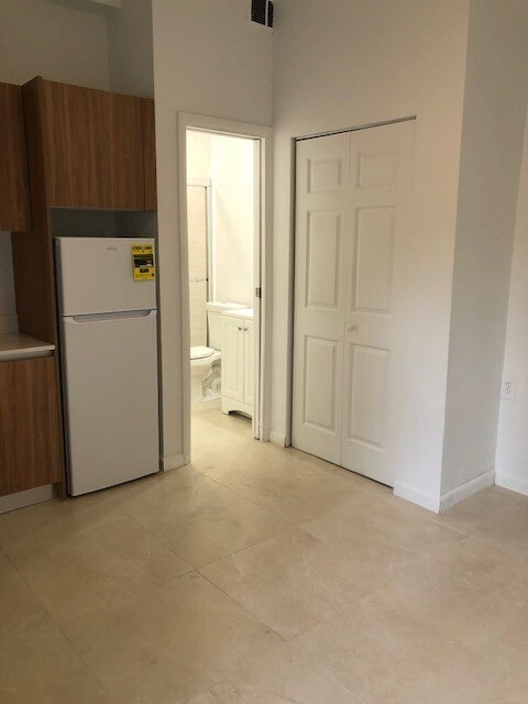 Photo - 3082 Mary St