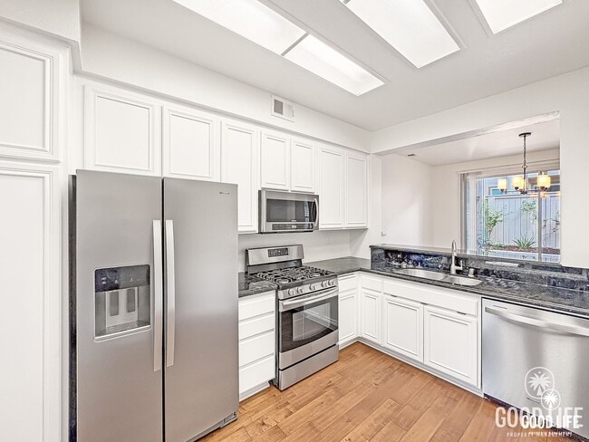 Photo - Modern Living with Clean Amenities