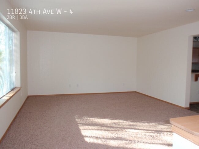 Photo - 11823 4th Ave W