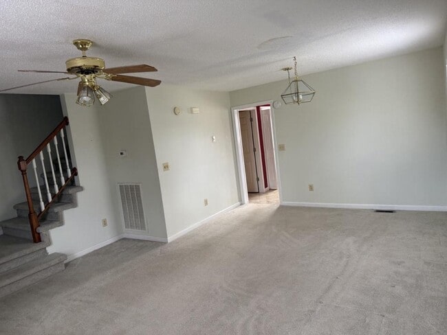 Photo - 706 S Cherokee St