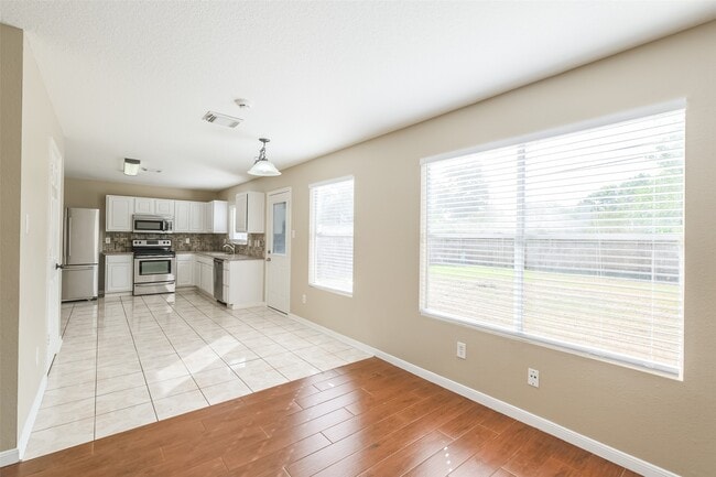 Building Photo - 13223 Gendley Dr