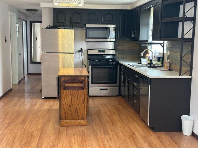 Photo - 2 Bedrooms 1 bath home for RENT