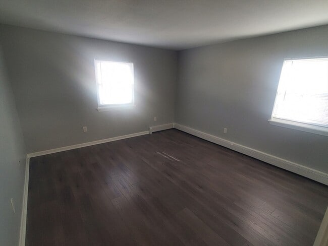 Photo - 215 Pearl St Unidad 11