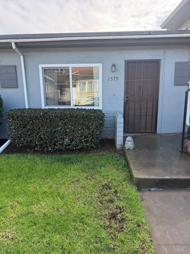 Building Photo - Cable Unit 1579