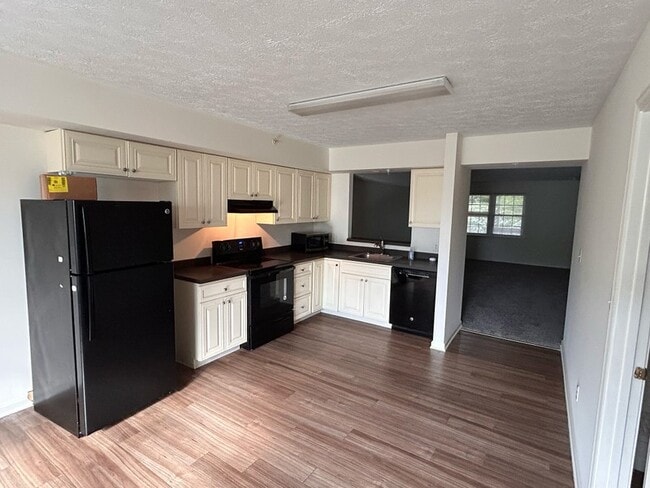 2201 Main St Unit 104