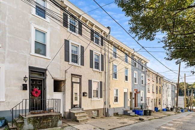 Photo - 147 East St Unit 1