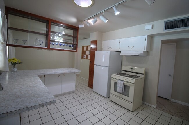 Photo - 1427 W 7th St