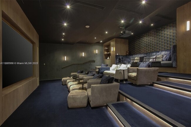 Photo - 650 NE 32nd St