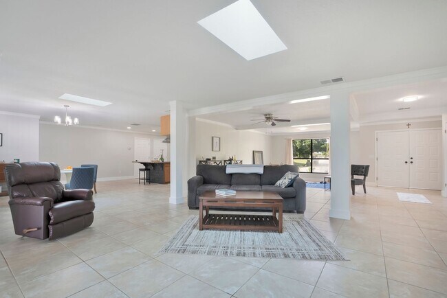Photo - 2724 Ardon Ave