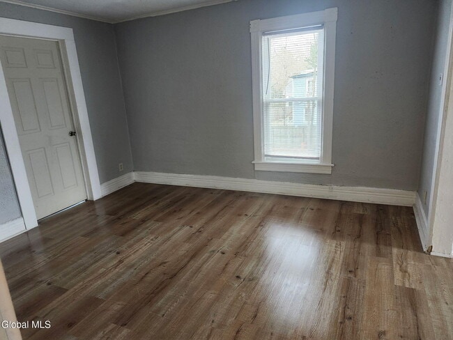 Photo - 20 Baldwin Ave Unit 2