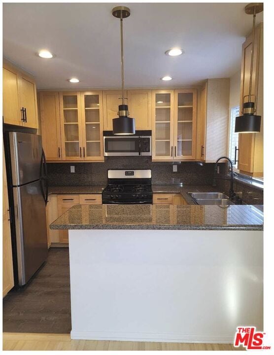 Photo - 435 S Palm Dr Unit 5