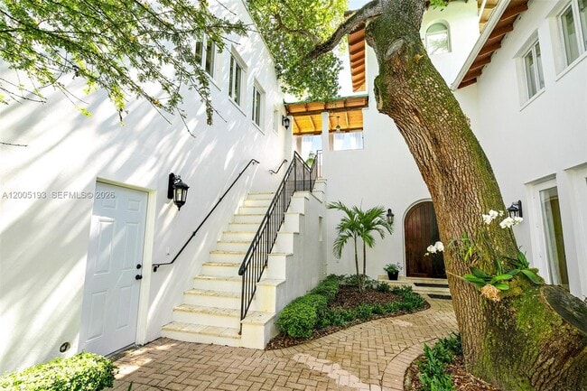 Photo - 3930 Crawford Ave