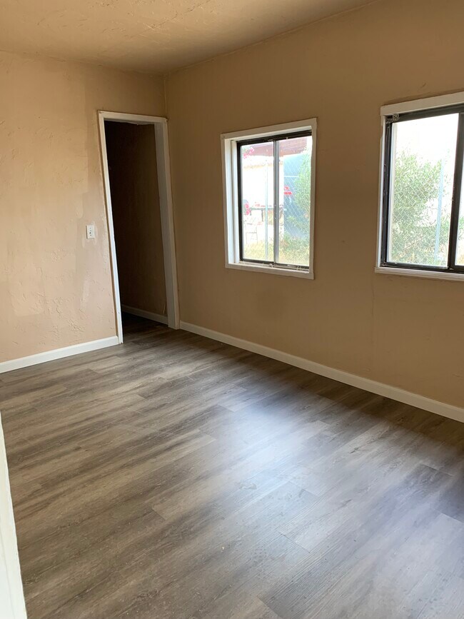 Photo - 13 W Palmdale St Unit 1