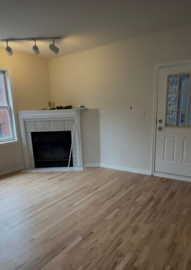 Photo - 1343 N Leavitt St