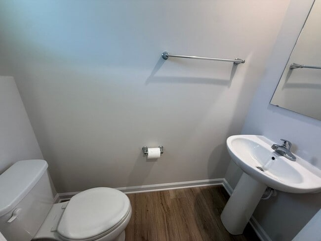Photo - Modern 3-Bedroom Townhome in Arden Woods