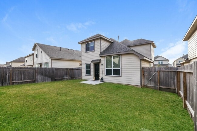 Building Photo - 4911 Sweet Chestnut Ln