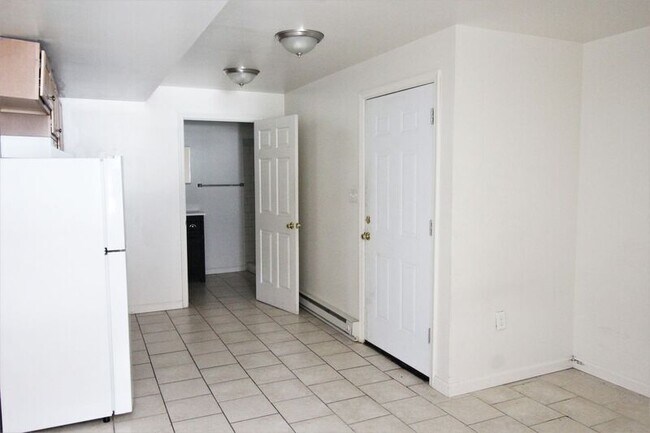 Photo - 1019 St Paul St Unit B