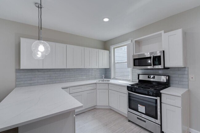 Photo - 11 Holmes Ave Unit 2