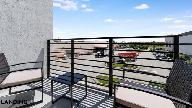 1455 NW 121st Ave Unidad D317