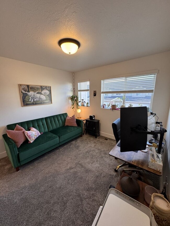 Photo - Like-New 3 Bed Townhome (2022) – Garage + Modern Finishes!