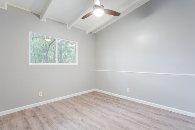 Photo - BROOKHAVEN DELUXE