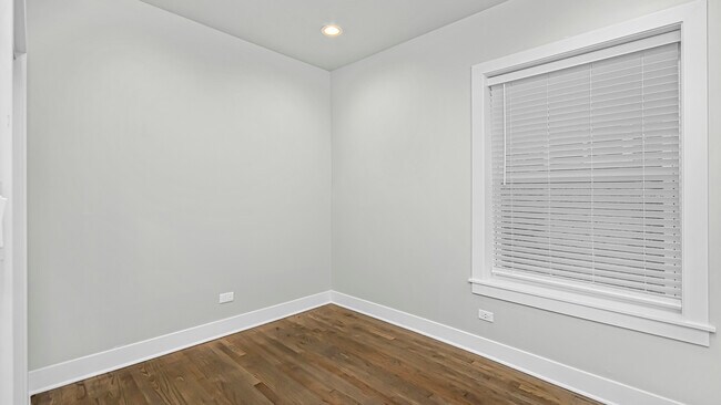 Photo - 6455 N Glenwood Ave