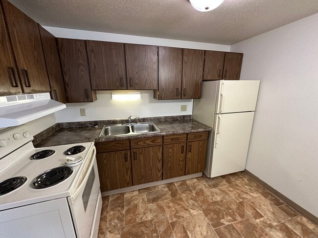 Summerset Apartments